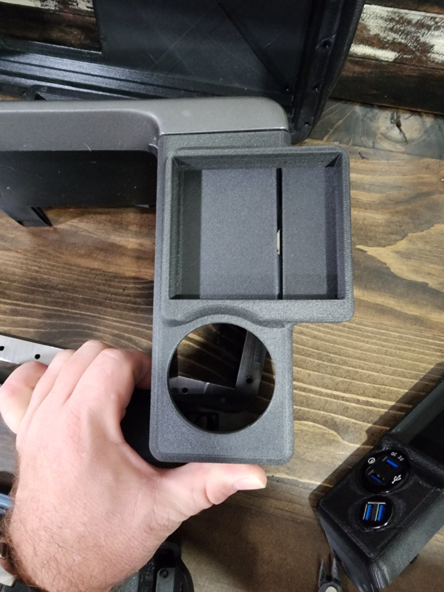 3D Printed Holley EFI 3.5in Terminator X / Sniper Screen HVAC Mount for 1986-1993 S10 - CarChains3d